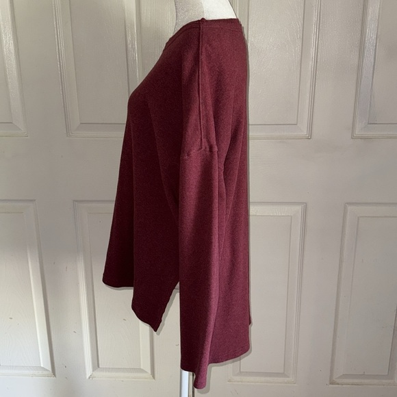 Pact Burgundy Organic Cotton High-Low Split Hem Sweatshirt - Picture 4 of 9